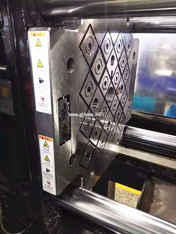 100T海天注塑机快速换模系统