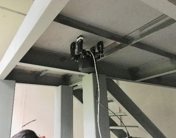 电永磁爬壁机器人